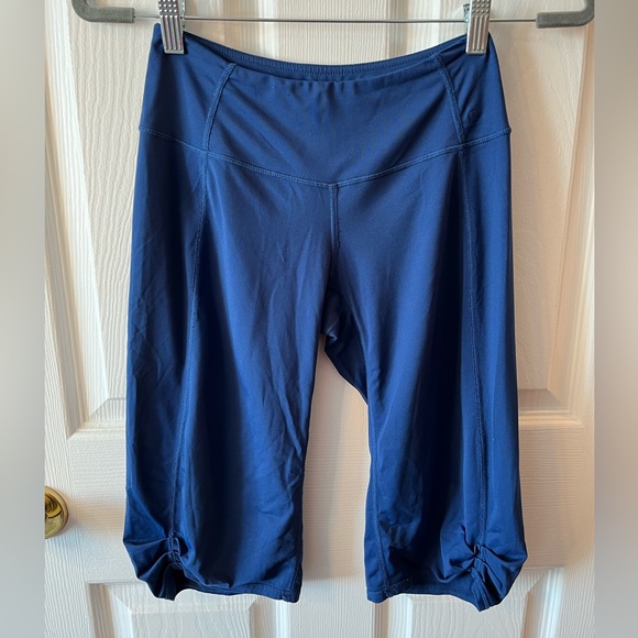 Lululemon Ruched Hem Cropped Pant sz 2 - Picture 2 of 7